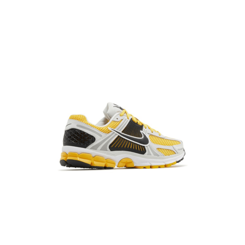 Nike Air Zoom Vomero 5 'University Gold' - Image 3